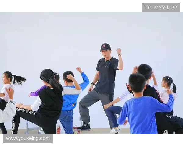 广州街舞队与北京街舞队赛后复盘力量对决的精彩瞬间与战术分析